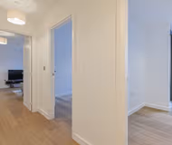 Onsite Gym | Roof Terrace | Free Parking | Balcony | 3 mins walk to train station