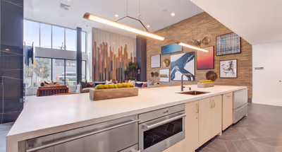 The Pinnacle at Nob Hill Apartment