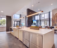 The Pinnacle at Nob Hill Apartment