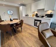 listing-1533954546449251299-8