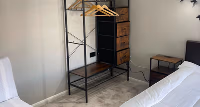Modern 2BR London Retreat with Garden & Parking