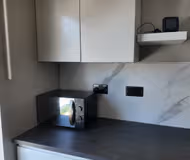 Modern 2BR London Retreat with Garden & Parking