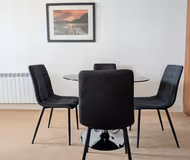 1 bed, Waterfront Quarter with parking