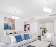 Coastal View 3-Bed Apartment