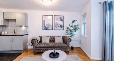 listing-1689860948679388902-2