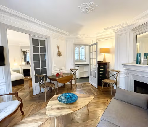 Rue Louise-Émilie de la Tour d'Auvergne Serviced Apartment, Mobility Lease
