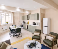 listing-1747199068828875807-5