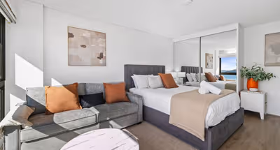 Elizabeth Bay Suites