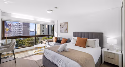 Elizabeth Bay Suites