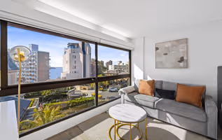 Elizabeth Bay Suites