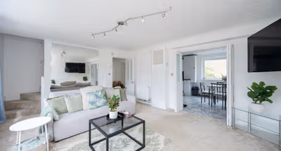 listing-1740577266523381769-2