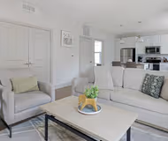 Vista Grande Blvd Apartment