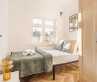 Romford's Best Kept Secret: 4-Bed House w/Parking