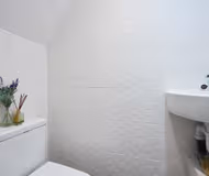 Romford's Best Kept Secret: 4-Bed House w/Parking