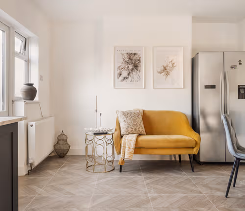 Romford's Best Kept Secret: 4-Bed House w/Parking