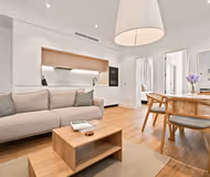 Calle del Príncipe serviced apartment
