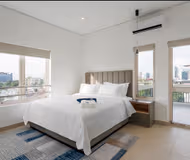 Blue Rock Apartment
