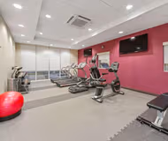 Newark Route Airport Apart Hotel