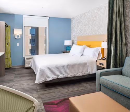 Newark Route Airport Apart Hotel