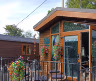 Peacock Lodge Quirky & Tranquil Home from Home