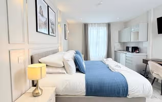 Executive Studio by the beach, Work, Stay, Adventure