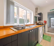 The Landmark: Comfy 2BR Home in Rugby | Sleeps 5
