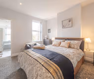 The Landmark: Comfy 2BR Home in Rugby | Sleeps 5