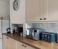 listing-1512134483822445675-5