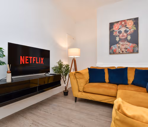 Contractor-Friendly 6BR 6 En-Suites | Free Parking