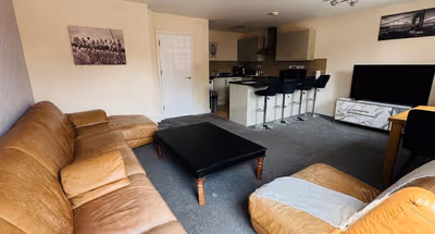 listing-1660990014735101562-1