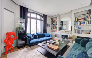 The Grand 700 m² Neuilly-sur-Seine Private Mansion — An Exceptional Parisian Retreat with Indoor Pool, Hammam & Private Garden