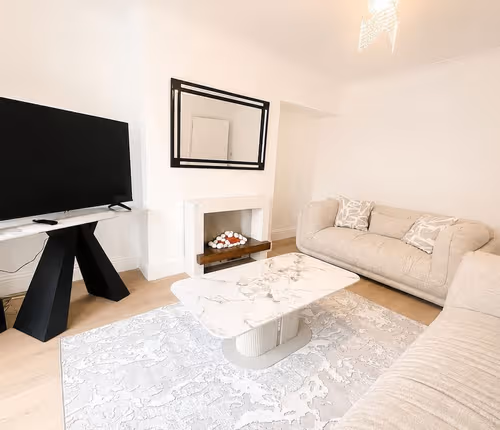 listing-1645620737840361459-1