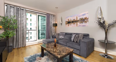Vauxhall Central Apartment