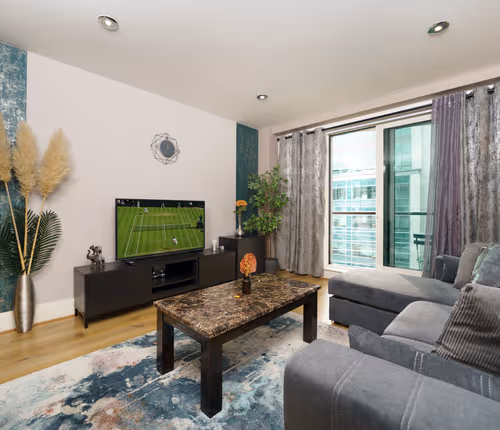Vauxhall Central Apartment