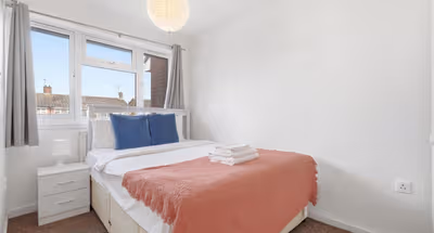 Bright 3-Bedroom House | Driveway & Garden