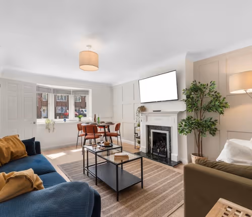 Contemporary 2-Bed House near Basildon Station
