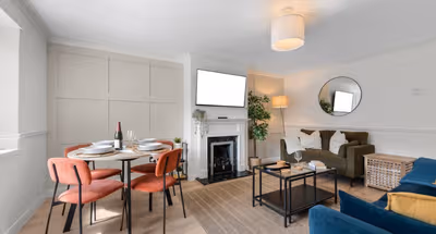 Contemporary 2-Bed House near Basildon Station