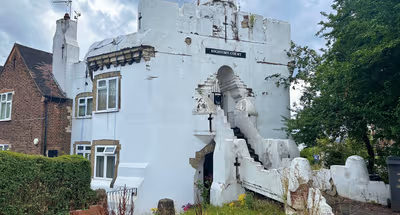Iconic Classic 3-Bedroom Flat