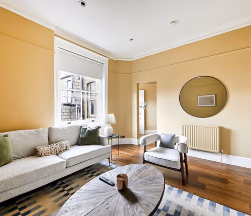 listing-1759477807851457696-0