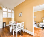 listing-1759477807851457696-6
