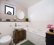 Ocean Wharf Apartment