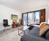 Ocean Wharf Apartment