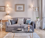 Rue Jean-Jacques Rousseau Serviced Apartment