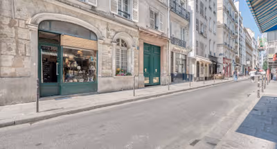 Rue Jean-Jacques Rousseau Serviced Apartment