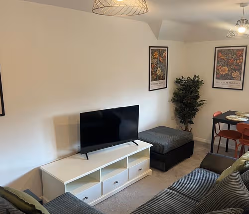 listing-1520855684035600038-0