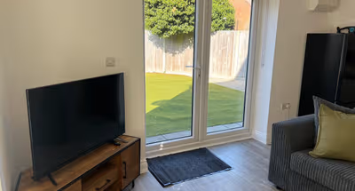 listing-1522604363636319765-3