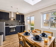 listing-1677558249747293173-3