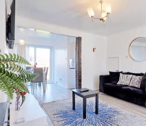 listing-1446491923039237878-0