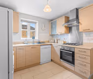 listing-1407907299940150914-3