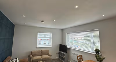listing-1758351037935731197-2